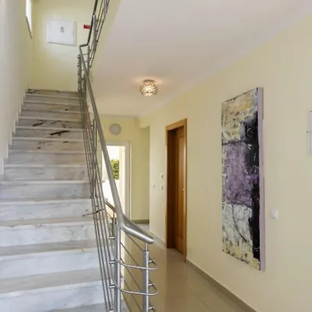 Povo Do Burro, Beautiful And Elegant Villa, Few Minutes Walk To Villa Carvoeiro (Lagoa)