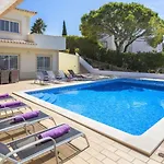 Vila Povo Do Burro, Beautiful And Elegant Villa, Few Minutes Walk To *