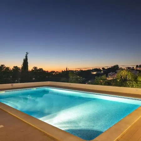 Povo Do Burro, Beautiful And Elegant Villa, Few Minutes Walk To Centre Villa