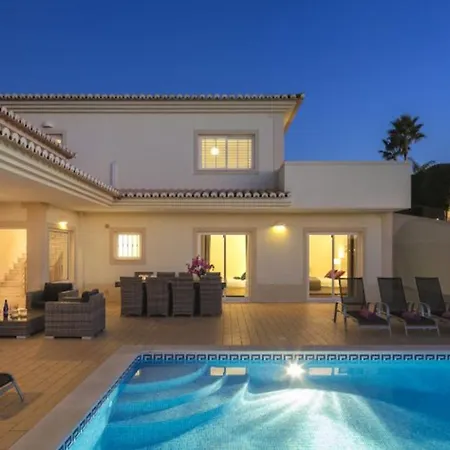 Povo Do Burro, Beautiful And Elegant Villa, Few Minutes Walk To Carvoeiro (Lagoa)