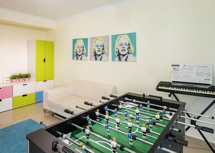 Povo Do Burro, Beautiful And Elegant Villa, Few Minutes Walk To