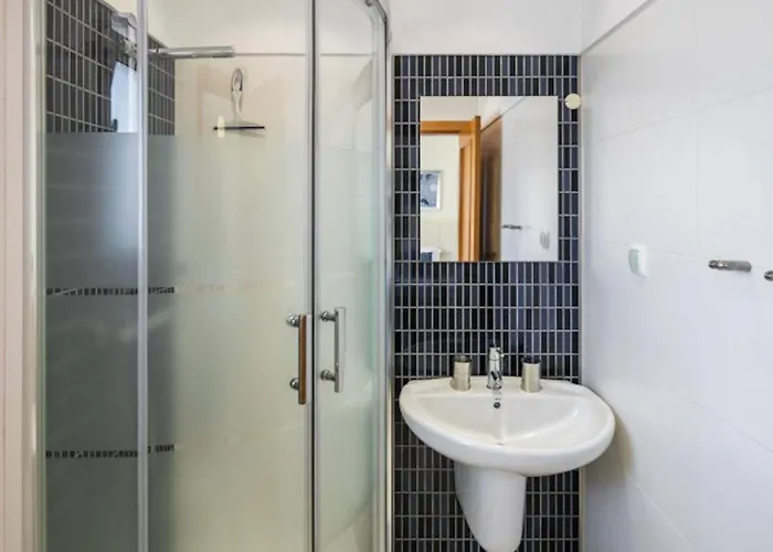 Povo Do Burro, Beautiful And Elegant Villa, Few Minutes Walk To